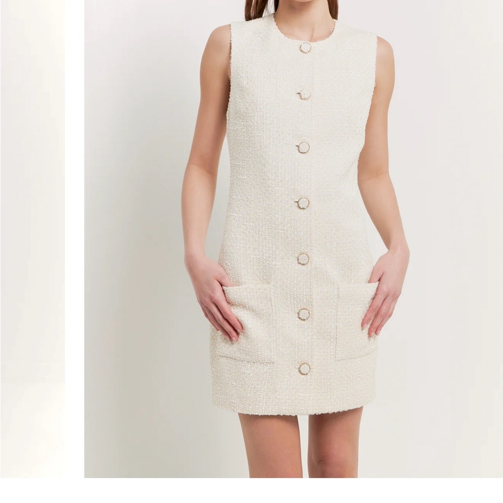 NWT!! Sleeveless Tweed Mini Dress in Ivory